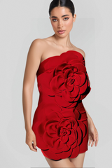 STRAPLESS FLOWER MINI DRESS IN RED
