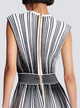 Two-tone v-neck sleeveless flared knit mini dress