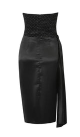 STRAPLESS MIDI DRESS IN BLACK styleofcb
