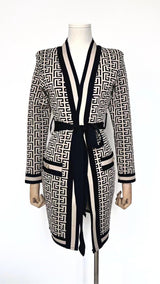 LONG SLEEVES PATTERN COAT styleofcb