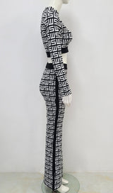 MONOGRAM PRINTED SHOULDER PAD SUIT IN WHITE AND BLACK styleofcb