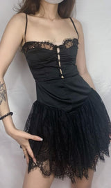 SLEEVELESS LACE MINI DRESS styleofcb