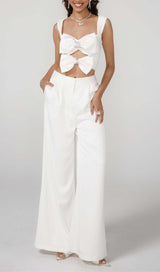 BOW-EMBELLISHED TWO-PIECE SUIT IN WHITE DRESS STYLE OF CB