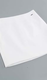 FEATHERS JACKET AND SHORT SKIRT IN WHITE DRESS STYLE OF CB