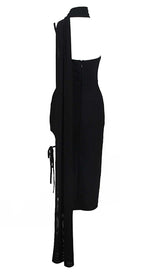 FLOWER SLEEVELESS WOOL CREP MIDI DRESS IN BLACK DRESS STYLE OF CB