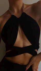 VEST WITH METAL CHAIN HANGING NECK TOP IN BLACK styleofcb