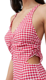 SEERSUCKER PLUNGE MAXI DRESS IN PINK DRESS STYLE OF CB