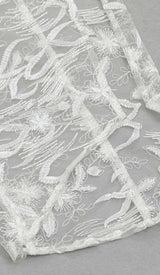 ROSE-EMBELLISHED LACE MIDI DRESS IN WHITE DRESS STYLE OF CB