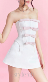 STRAPLESS BOW MINI A LINE DRESS IN WHITE