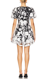 CHAYAN FLOWER EMBROIDERY MINI DRESS