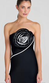 ANN STRAPLESS FLOWER DETAIL BANDAGE MAXI DRESS IN BLACK