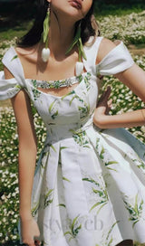 FLORAL PRINTED MINI DRESS IN WHITE