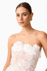 Selene 3D flower Tiered Maxi Dress In White