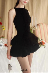 candance Sleeveless puffy velvet mini dress in black