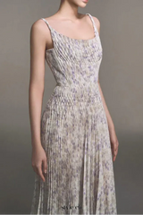 lillian floral print pleated maxi dress in pale purple