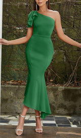 ONE SHOULDER FISHTAIL MAXI DRESS IN GREEN styleofcb 