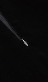 SLEEVELESS BODYCON MIDI DRESS IN BLACK Dresses styleofcb 