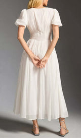 BUTTON-FRONT PUFFED SLEEVES MAXI DRESS IN WHITE DRESS STYLE OF CB 