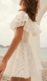 OFF-SHOULDER PRINT MINI DRESS IN WHITE DRESS STYLE OF CB 