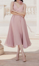 PLEATED FLARE BOTTOMING MIDI DRESS IN PINK DRESS STYLE OF CB 