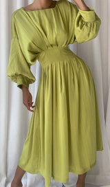 RUCHED SATIN MIDI DRESS IN GTEEN DRESS STYLE OF CB 