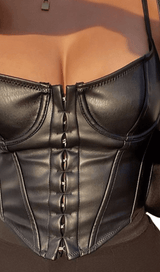 Slim-fit U-neck vest styleofcb 