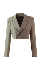 Stitching contrast color suit